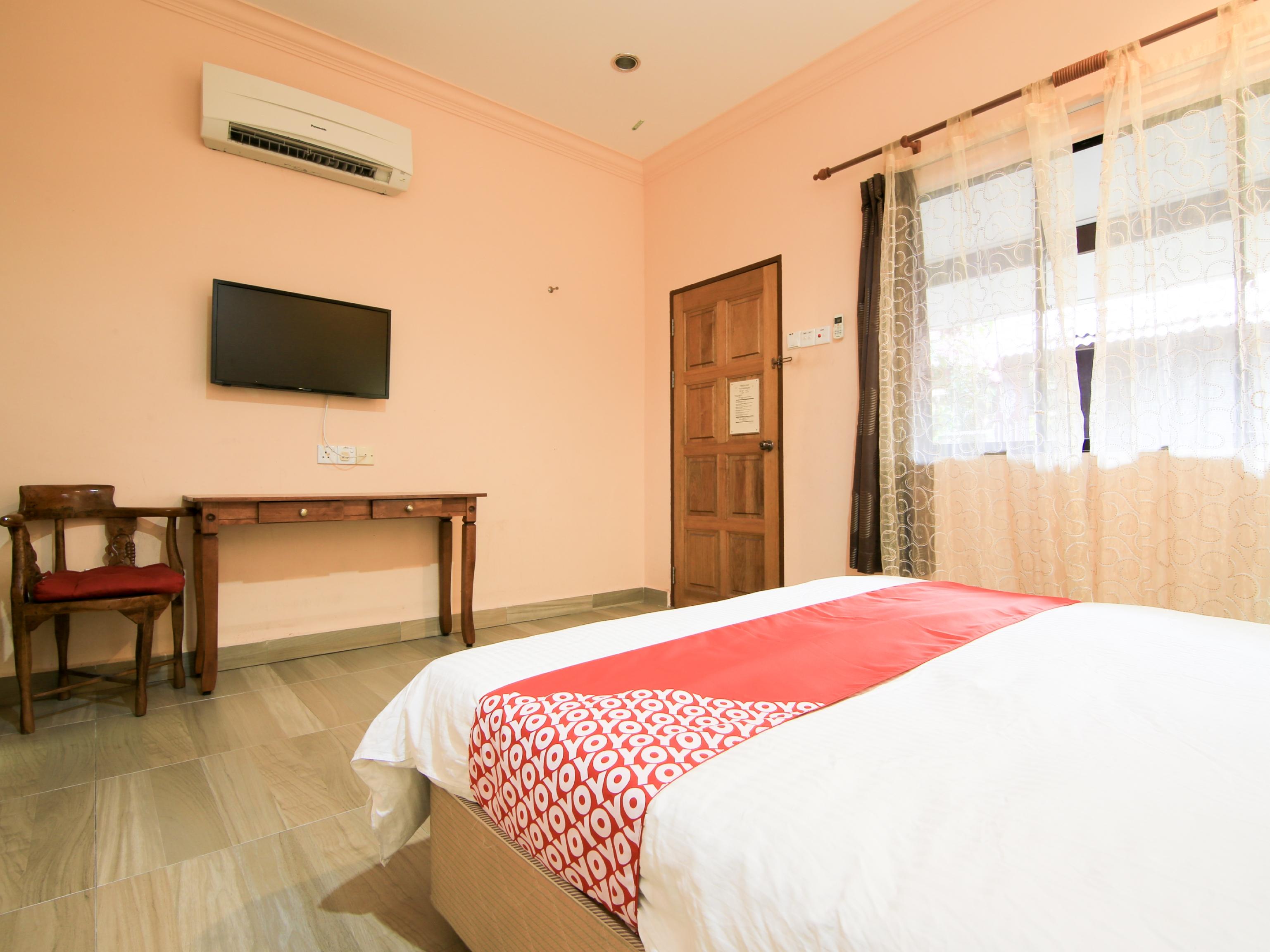OYO 44084 Ombak Inn Chalet Kampung Teluk Nipah Bagian luar foto
