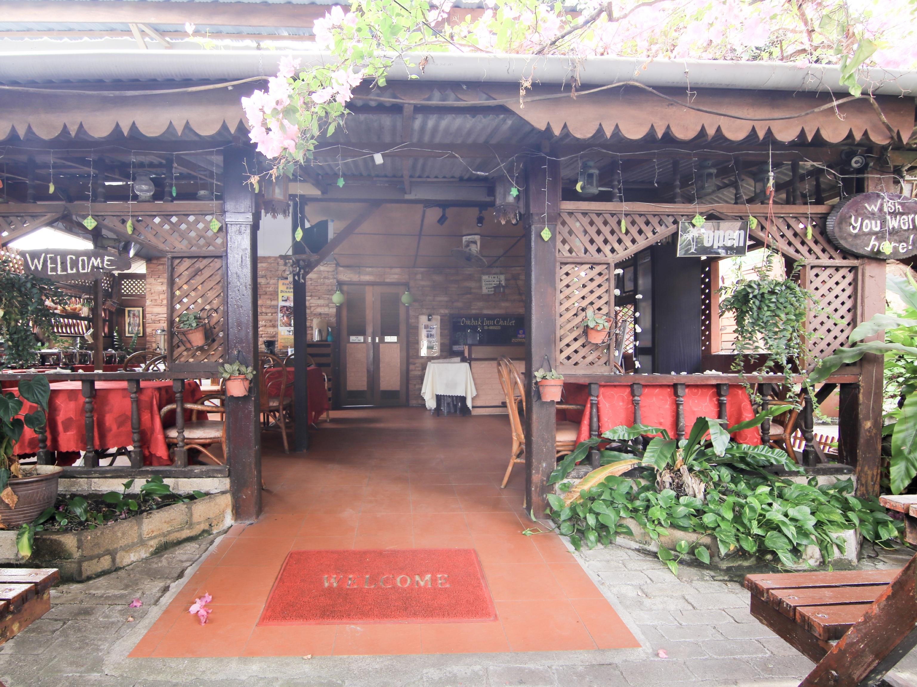OYO 44084 Ombak Inn Chalet Kampung Teluk Nipah Bagian luar foto