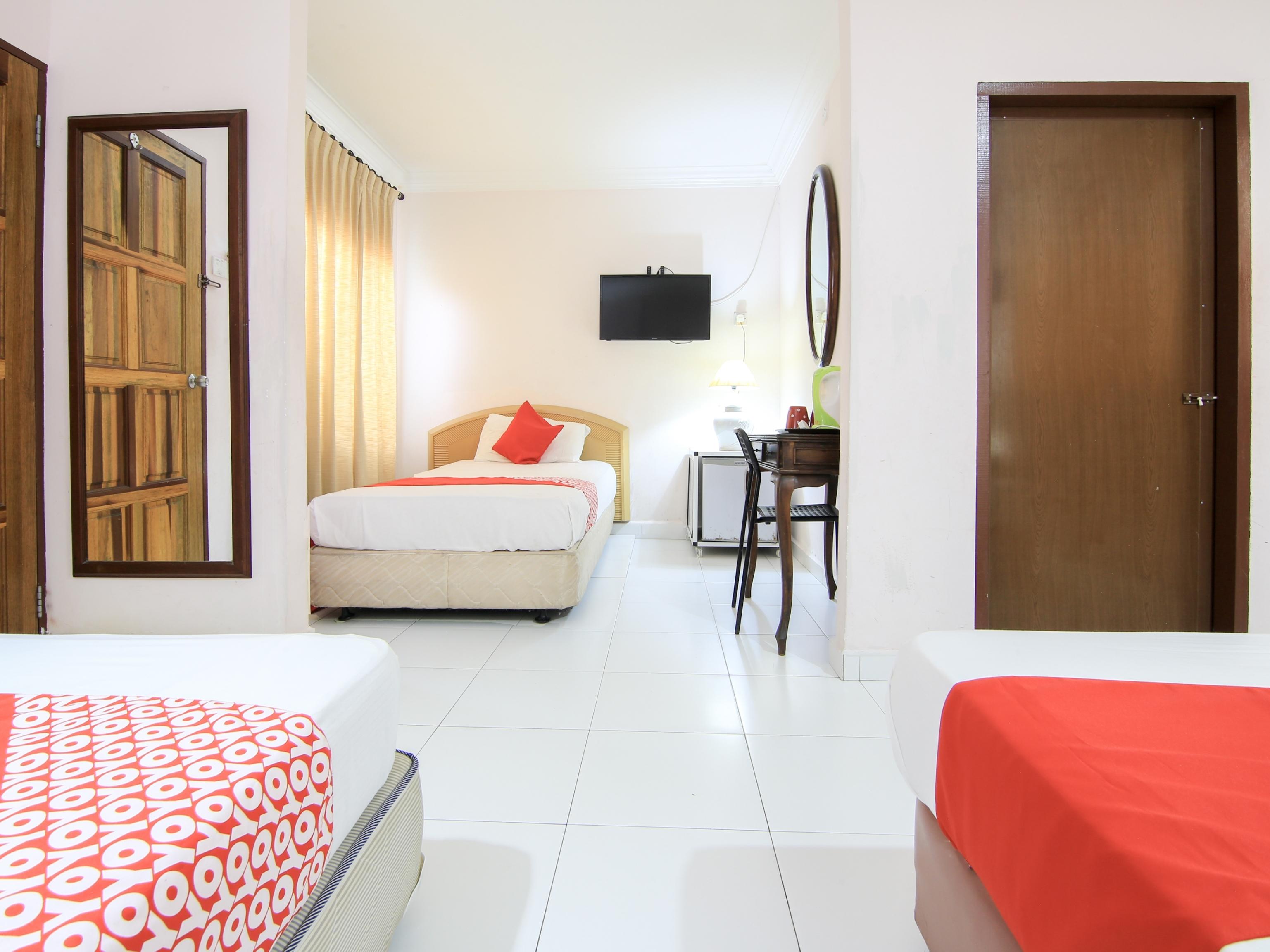 OYO 44084 Ombak Inn Chalet Kampung Teluk Nipah Bagian luar foto