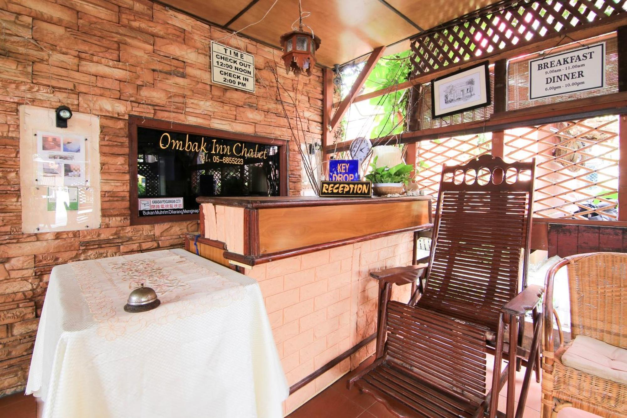 OYO 44084 Ombak Inn Chalet Kampung Teluk Nipah Bagian luar foto