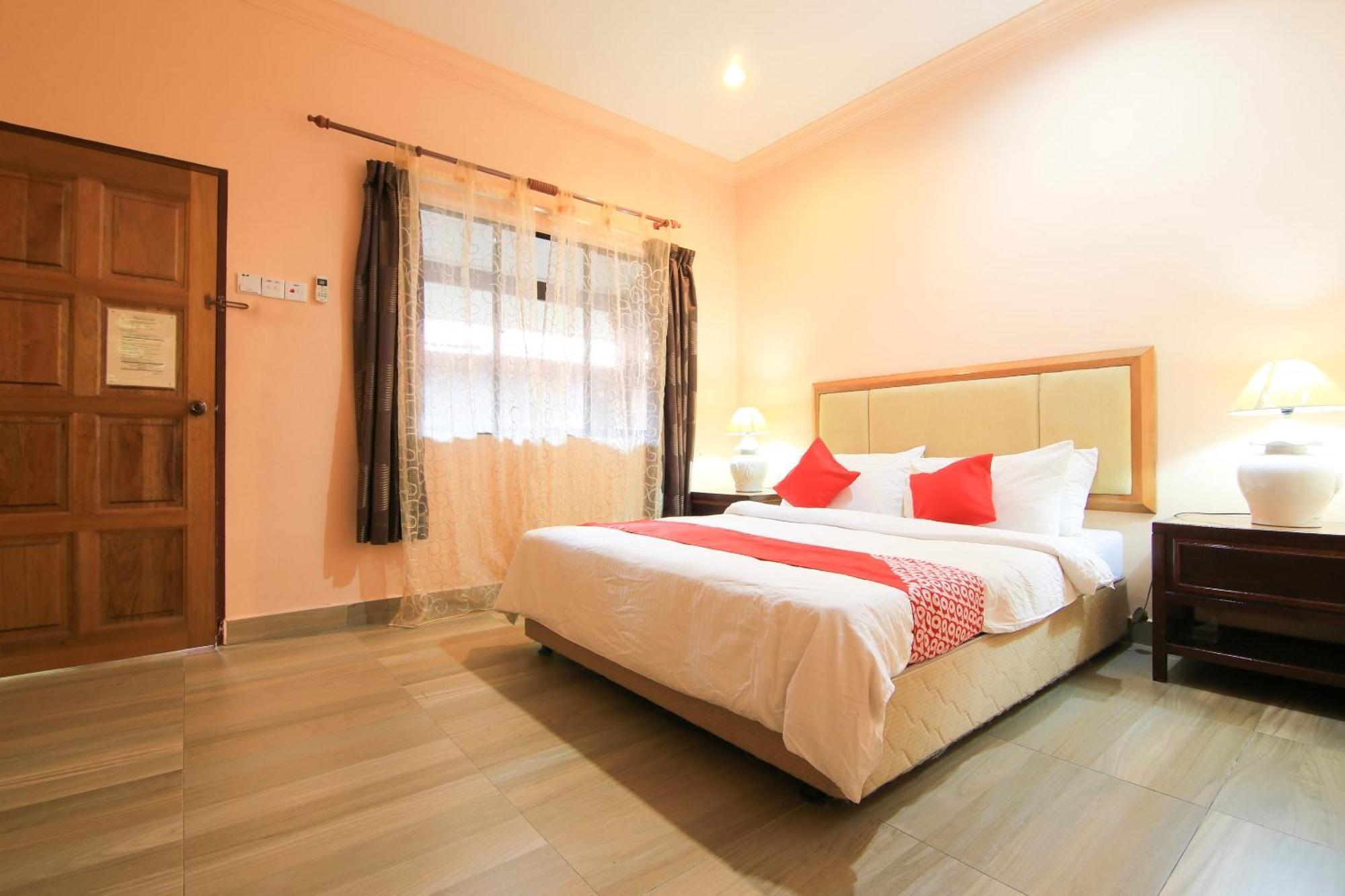 OYO 44084 Ombak Inn Chalet Kampung Teluk Nipah Bagian luar foto