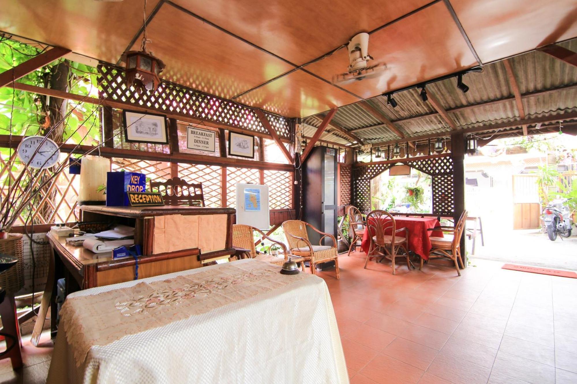 OYO 44084 Ombak Inn Chalet Kampung Teluk Nipah Bagian luar foto